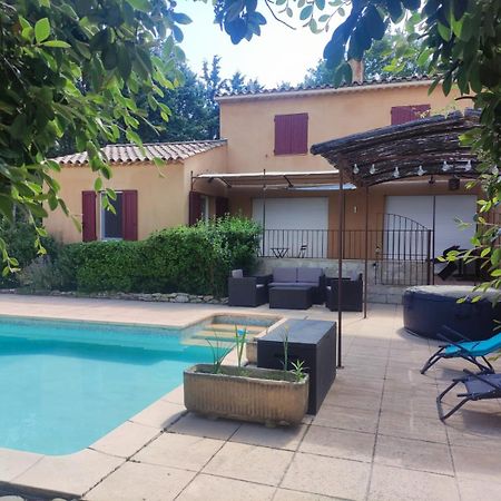 Studio 25M2 Avec Piscine Et Spa, Proche Iter Et Cadarache Valensole Exterior foto