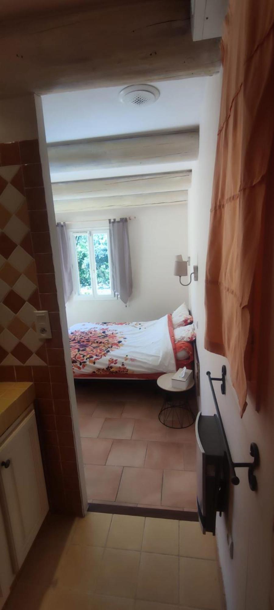 Studio 25M2 Avec Piscine Et Spa, Proche Iter Et Cadarache Valensole Exterior foto