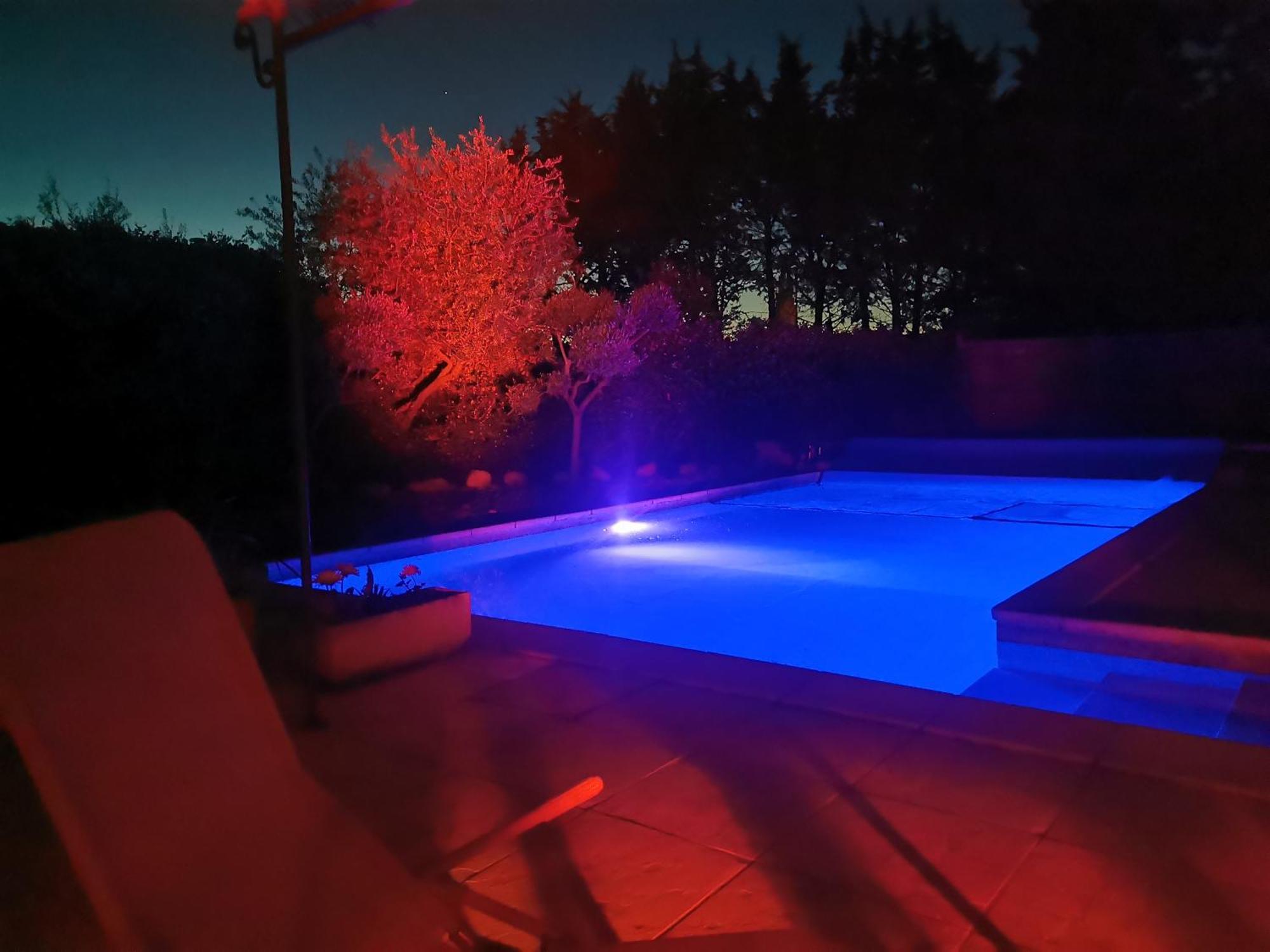 Studio 25M2 Avec Piscine Et Spa, Proche Iter Et Cadarache Valensole Exterior foto
